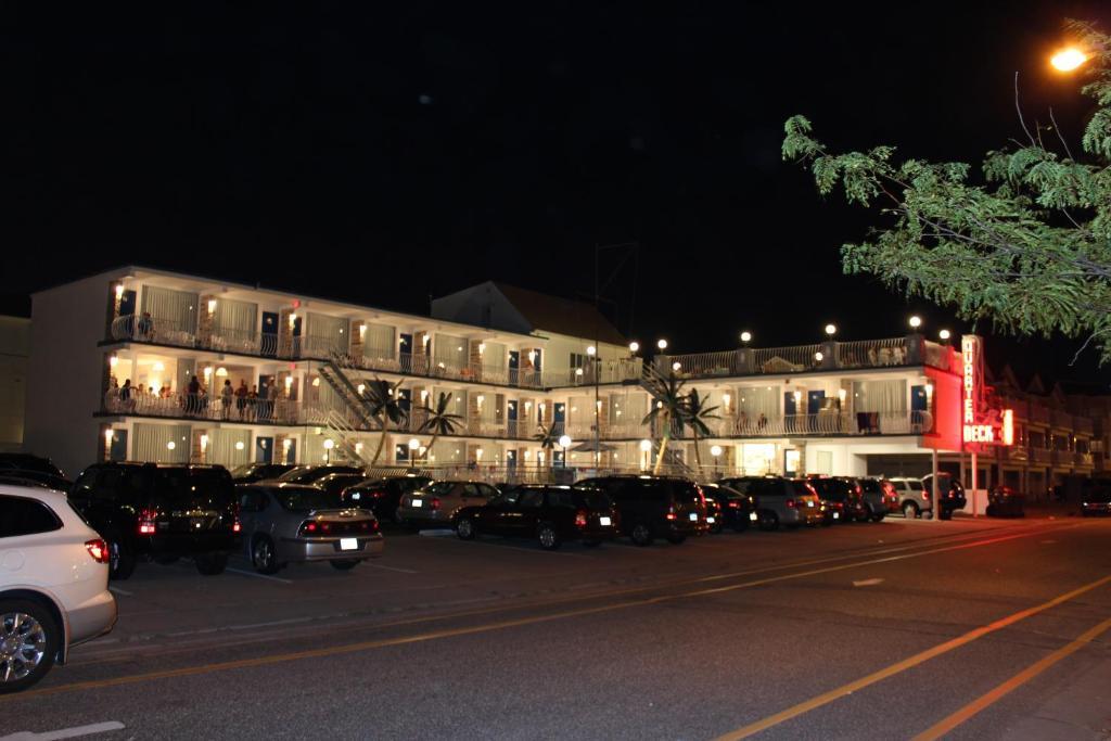 Quarterdeck Motel Wildwood Exterior photo