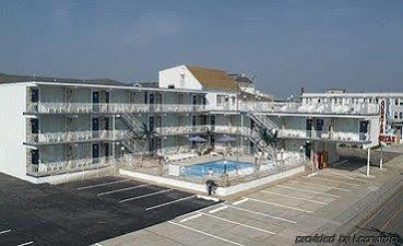 Quarterdeck Motel Wildwood Exterior photo