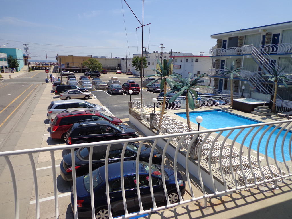 Quarterdeck Motel Wildwood Exterior photo